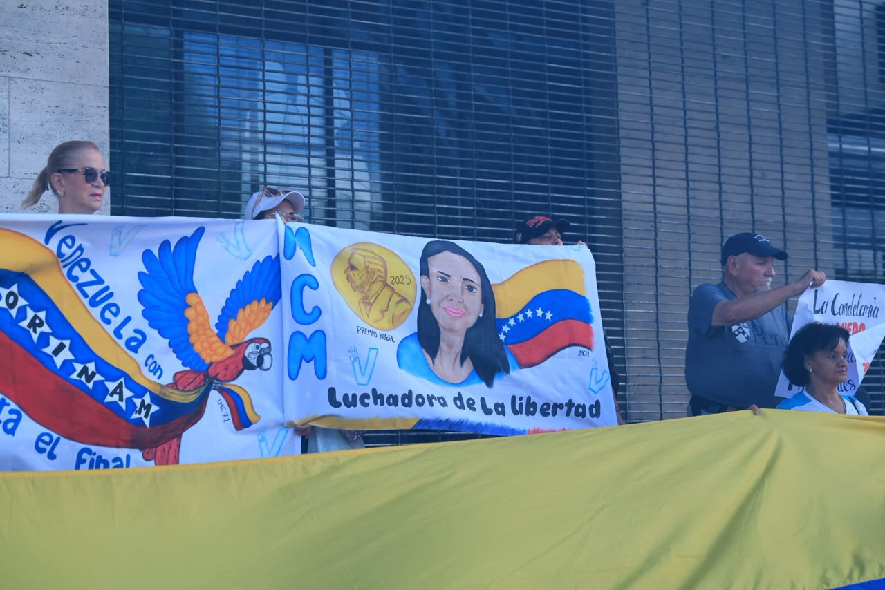 Protestas en Venezuela por salarios, servicios y regreso de MCM