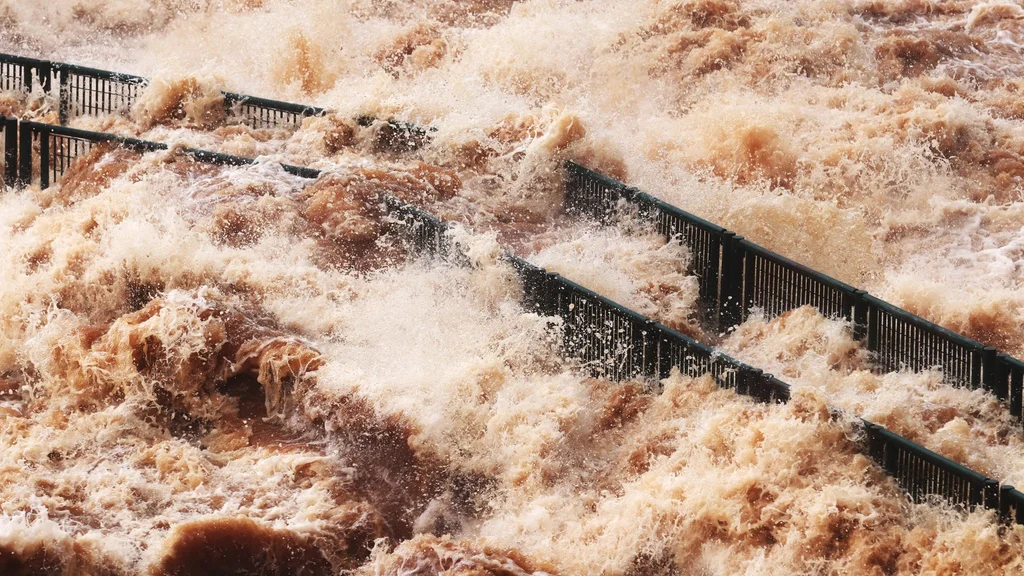 Cataratas del Iguazú: caudal casi seis veces mayor