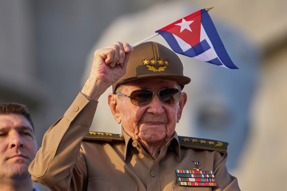 Jueza de Miami ordena el arresto de Raúl Castro