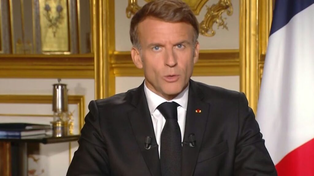 Macron no descarta prohibir reuniones por las protestas