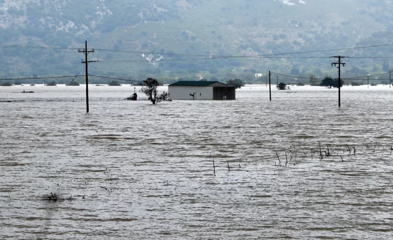 Más de 6.000 evacuados por inundaciones en Grecia