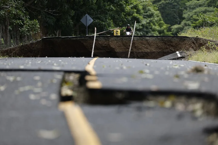 Pequeños pueblos de Panamá siguen aislados